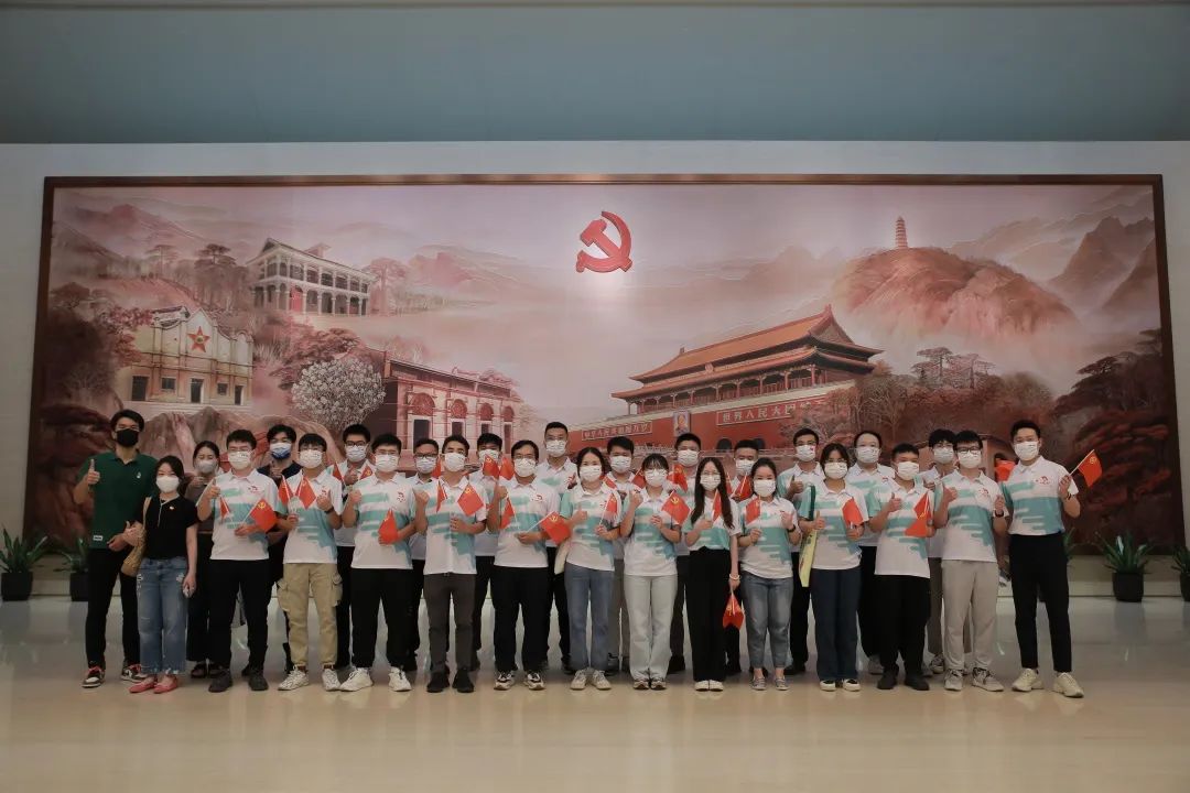 公司團(tuán)委組織上海區(qū)域青年開(kāi)展“中國(guó)中鐵青年永遠(yuǎn)跟黨走”暨“生態(tài)效能”主題團(tuán)日活動(dòng)