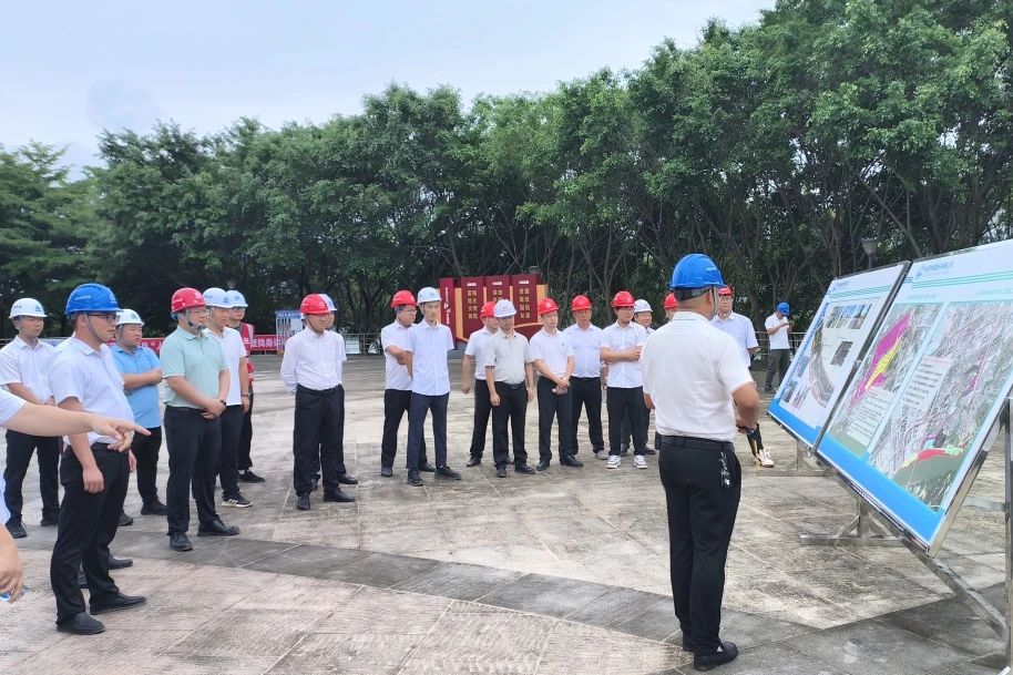 東源縣項(xiàng)目部承辦東源“百千萬工程”現(xiàn)場觀摩會(huì).jpg