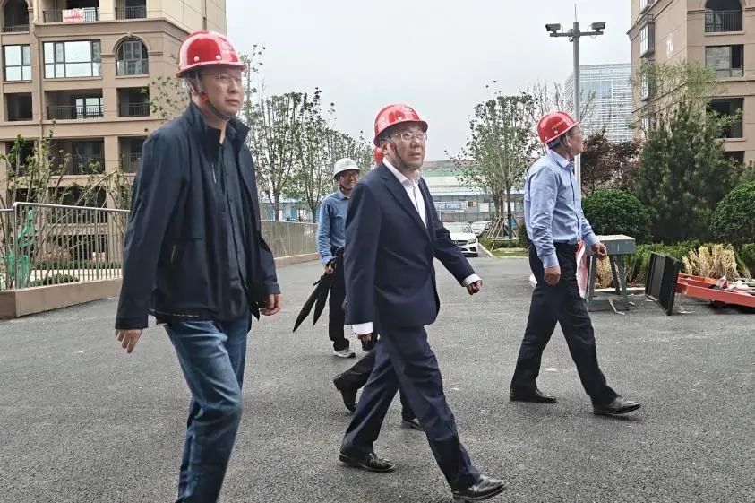 公司黨委書記、董事長李明華一行到煙臺項目、濰坊項目檢查指導工作